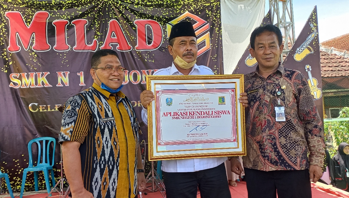 Milad Ke-45, SMK Negeri 1 Bojonegoro Luncurkan Aplikasi Kendali Siswa