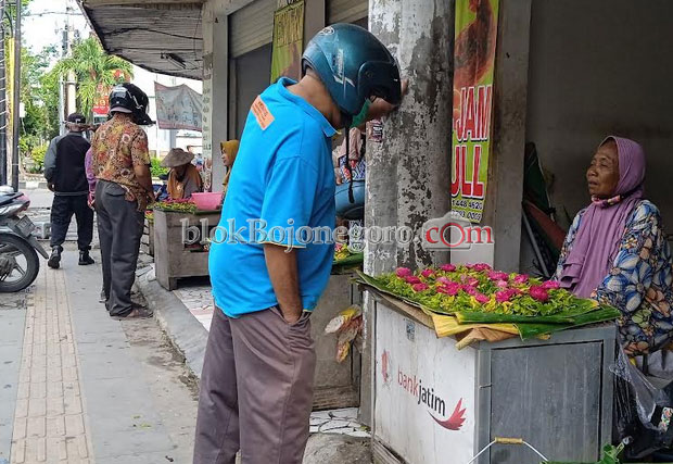 Jelang Ramadan Penjualan Bunga Boreh Di Bojonegoro Mulai Menjamur