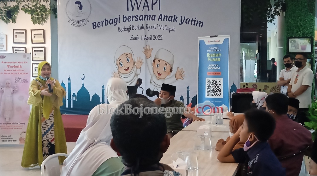 Meriahkan Ramadan DPC IWAPI Bojonegoro Berbagi Bersama Anak Yatim