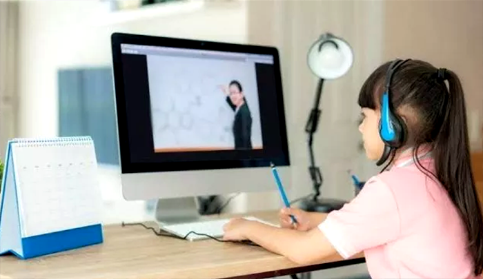Belajar Online Penuh Tantangan, Ini Saran Psikolog Bagi Orangtua Untuk Dampingi Anak