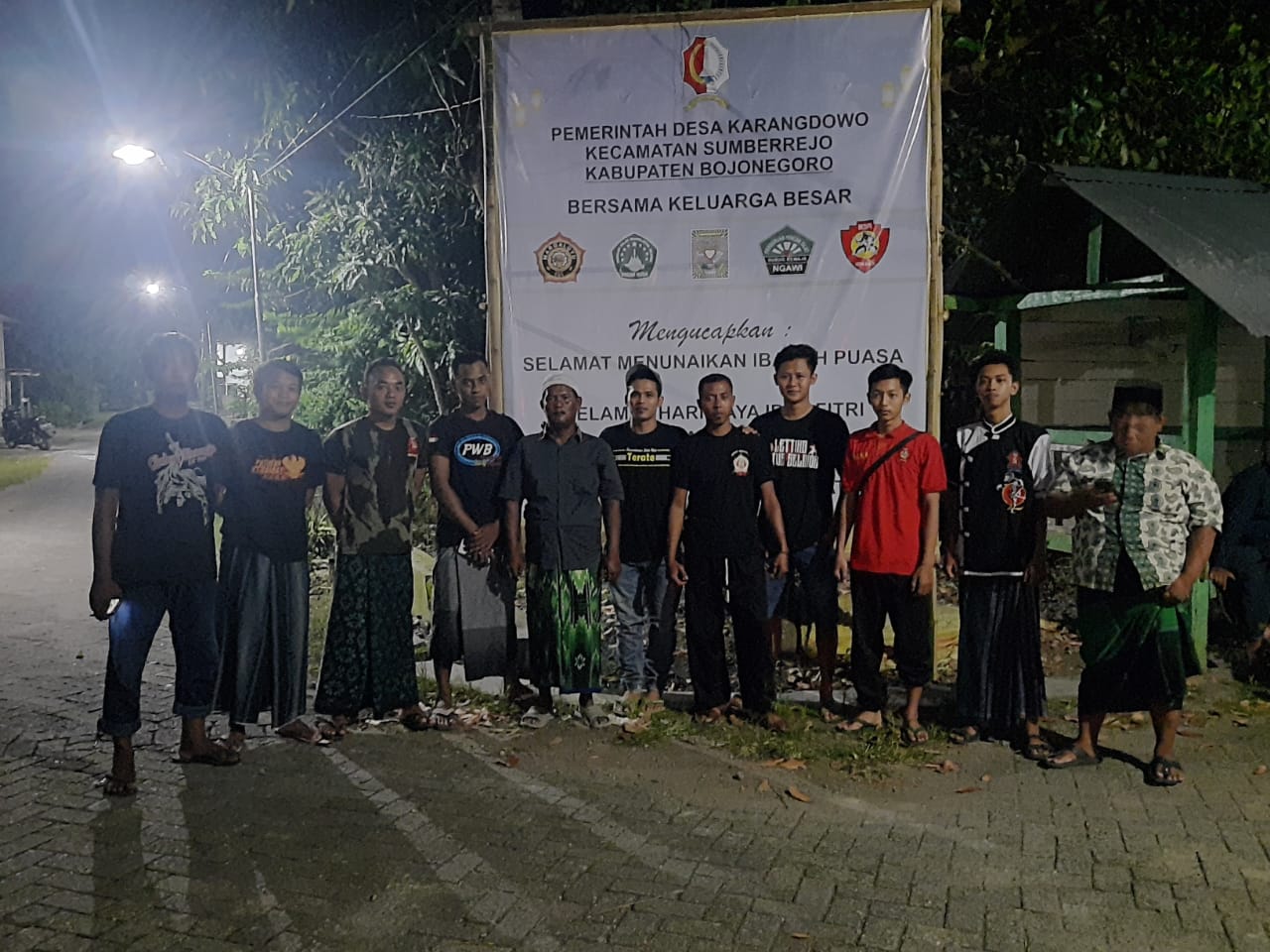 Jaga Kamtibmas, Pemdes Karangdowo Ajak Perguruan Silat Buat Spanduk Ucapan Bersama