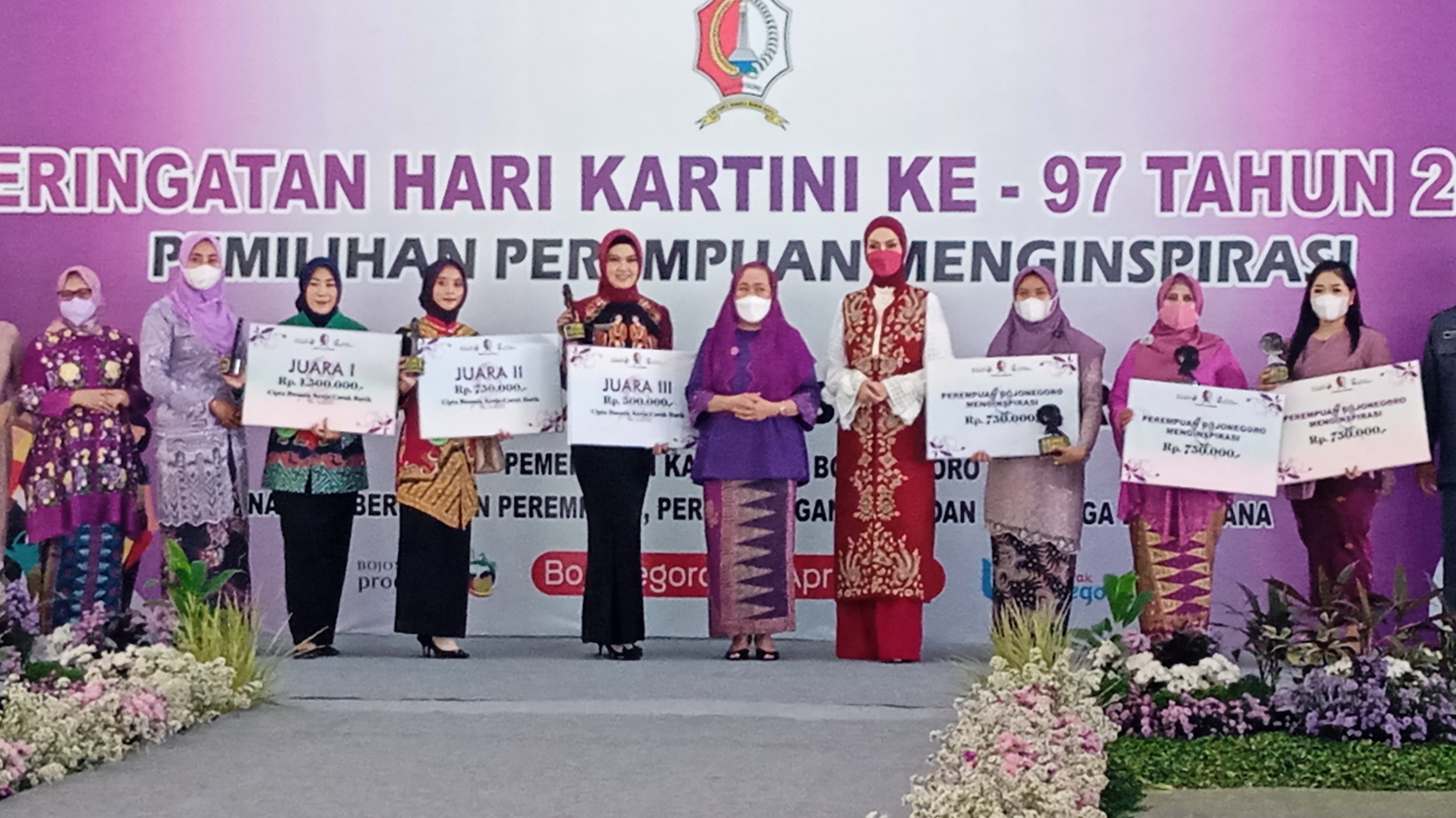 Teladani Kartini, Pemkab Bojonegoro Gelar Pemilihan Perempuan Inspirasi dan Cipta Busana Kerja