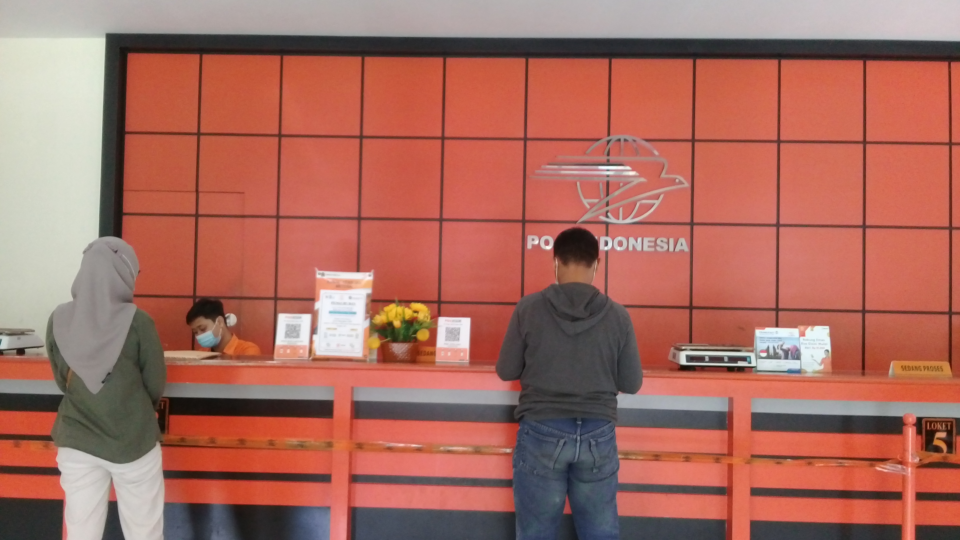 Volume Pengiriman Pos Indonesia Naik Selama Ramadan
