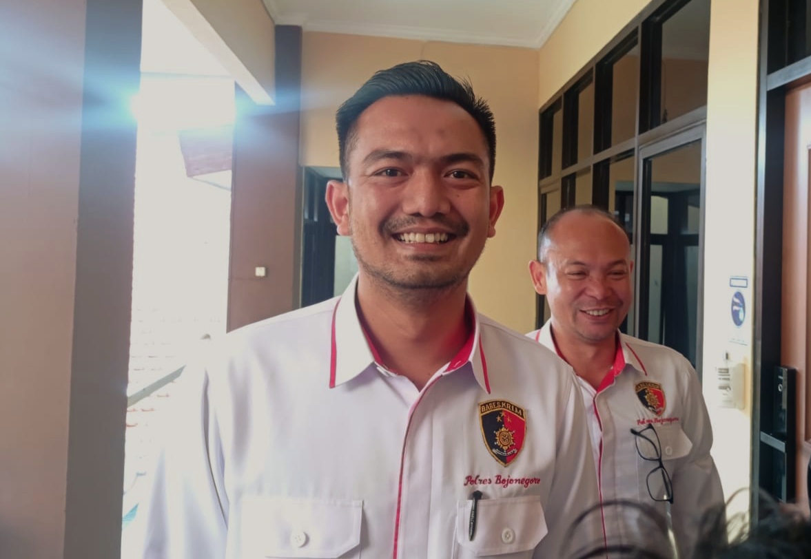 Diduga Selewengkan Keuangan Desa, Oknum Kades di Kecamatan Kapas Diringkus