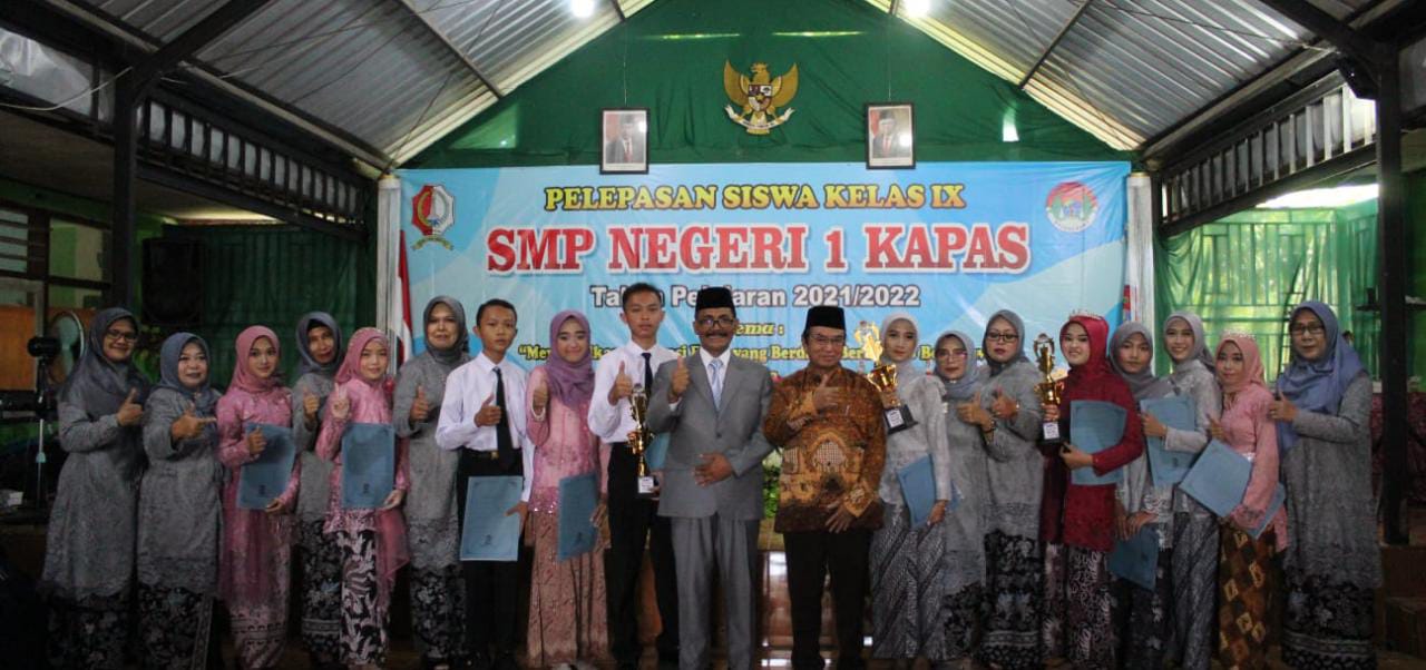 Anak Kembar Ini Raih 10 Besar Peringkat Siswa SMPN 1 Kapas