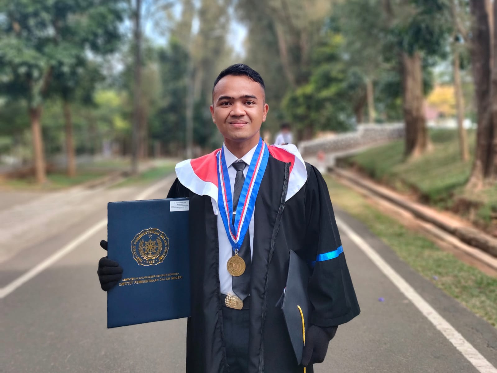 Yatim Piatu Berprestasi Praja Terbaik IPDN, Putra Bojonegoro