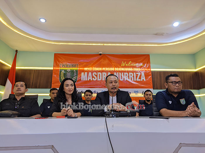 Kenalkan Head Coach Persibo, Abdulloh Umar Targetkan Lolos Liga 2