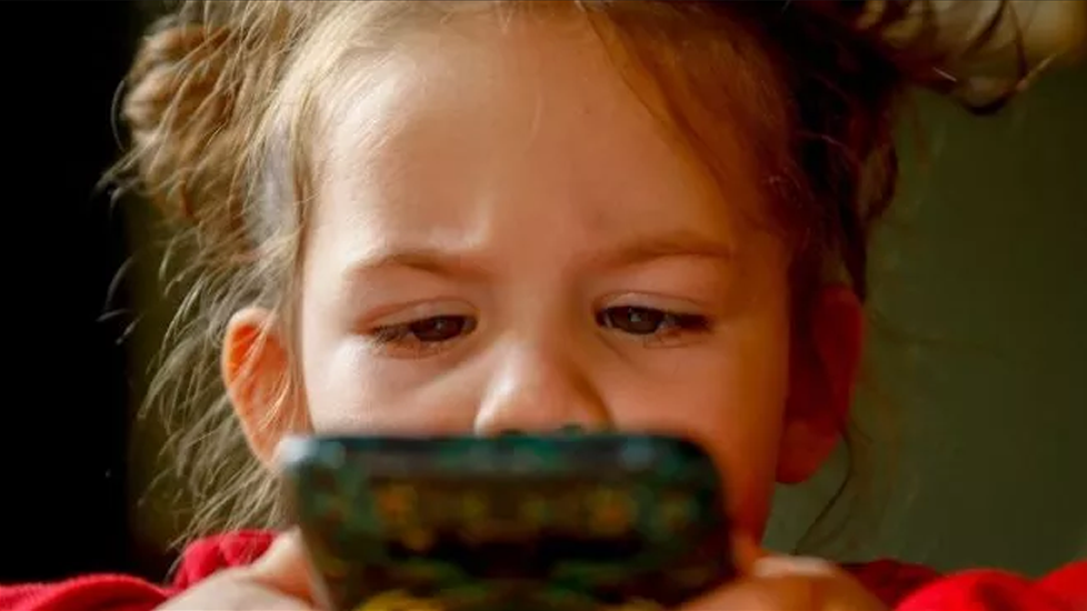 Dokter: Anak Kecanduan Gadget Mirip Seperti Kecanduan Narkoba!
