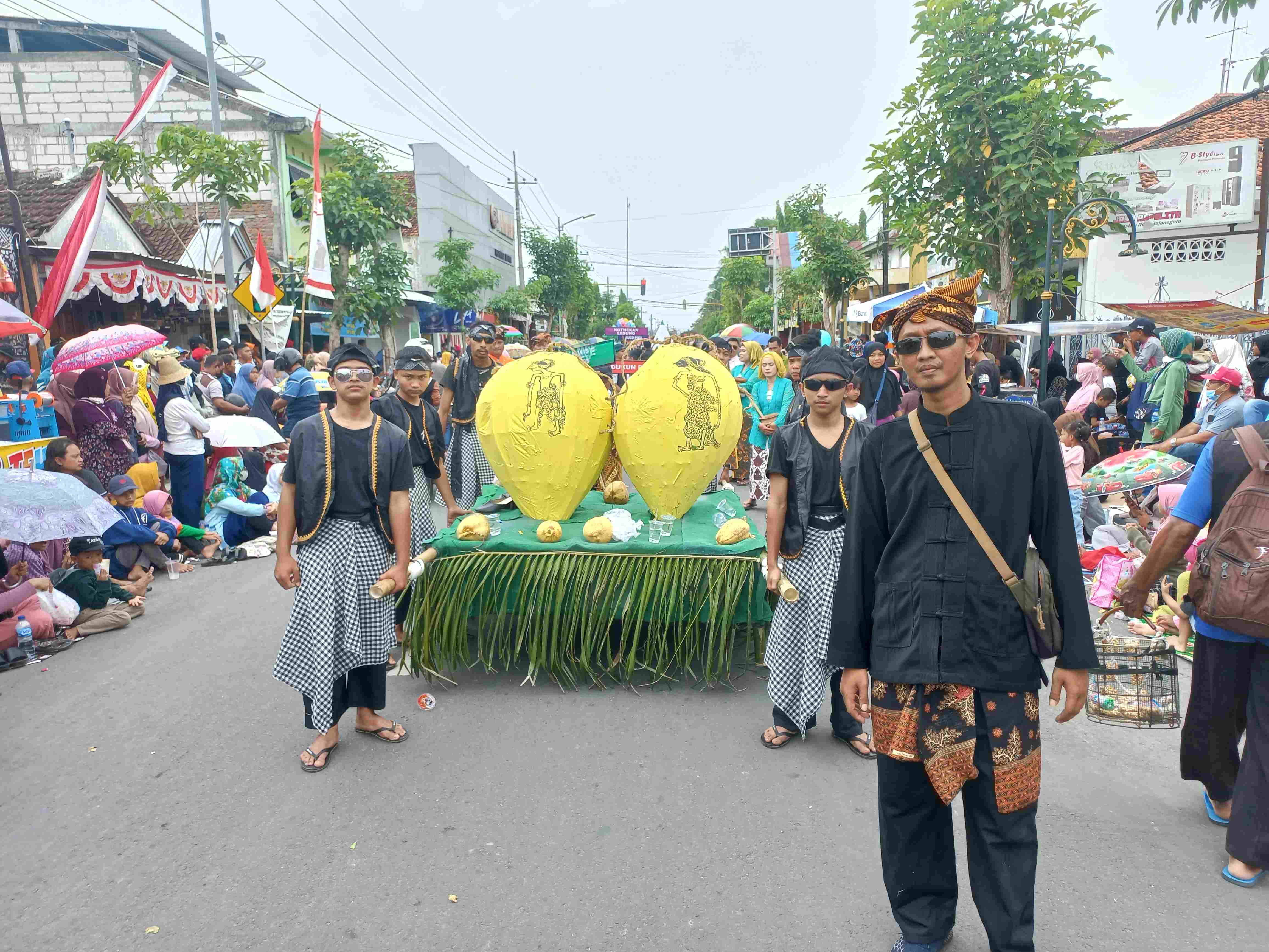 Lestarikan Tradisi, Jetak Suka Banjir Angkat Budaya 