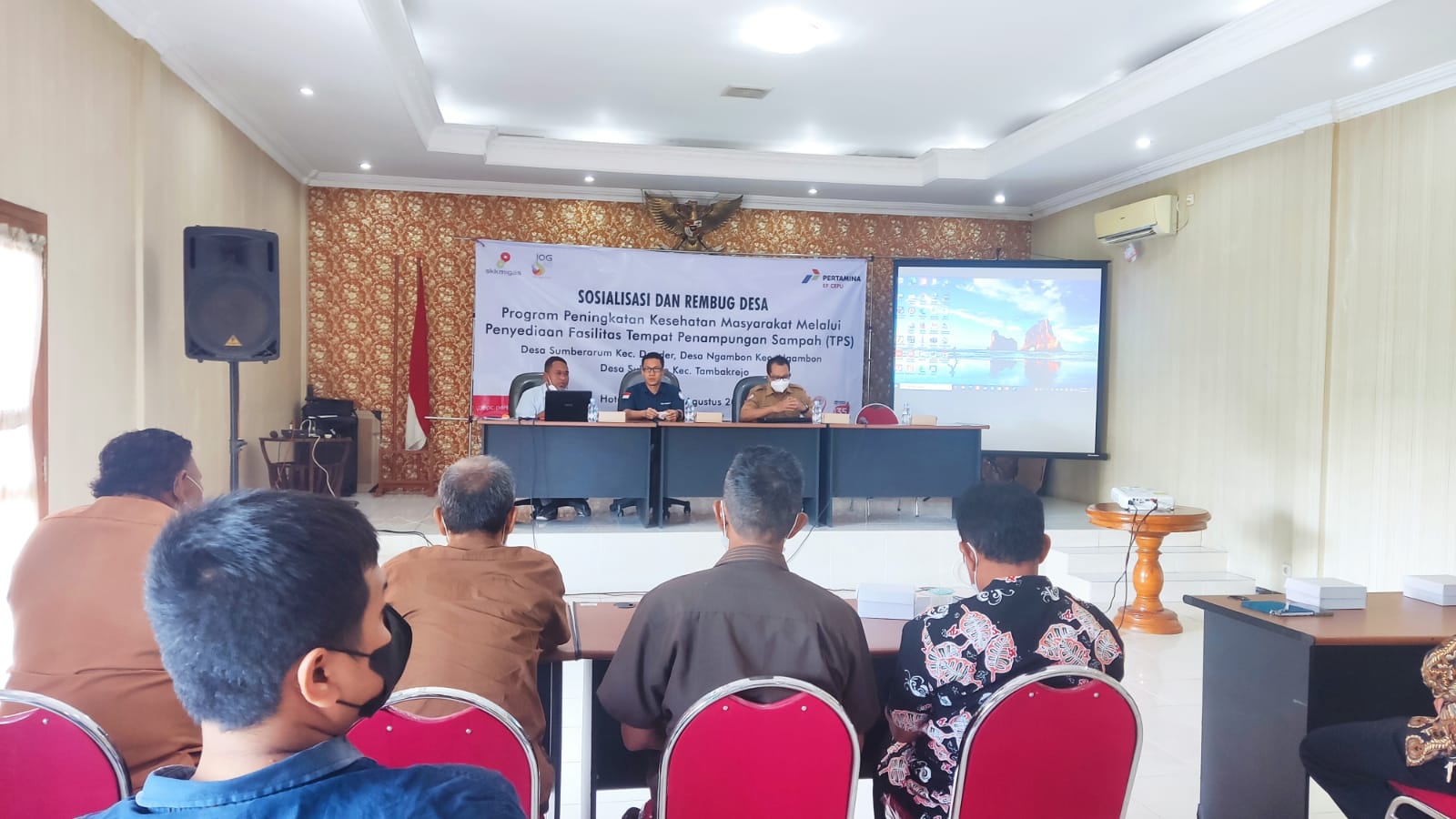 Peduli Lingkungan, PEPC Bangun Fasilitas TPS di Tiga Desa