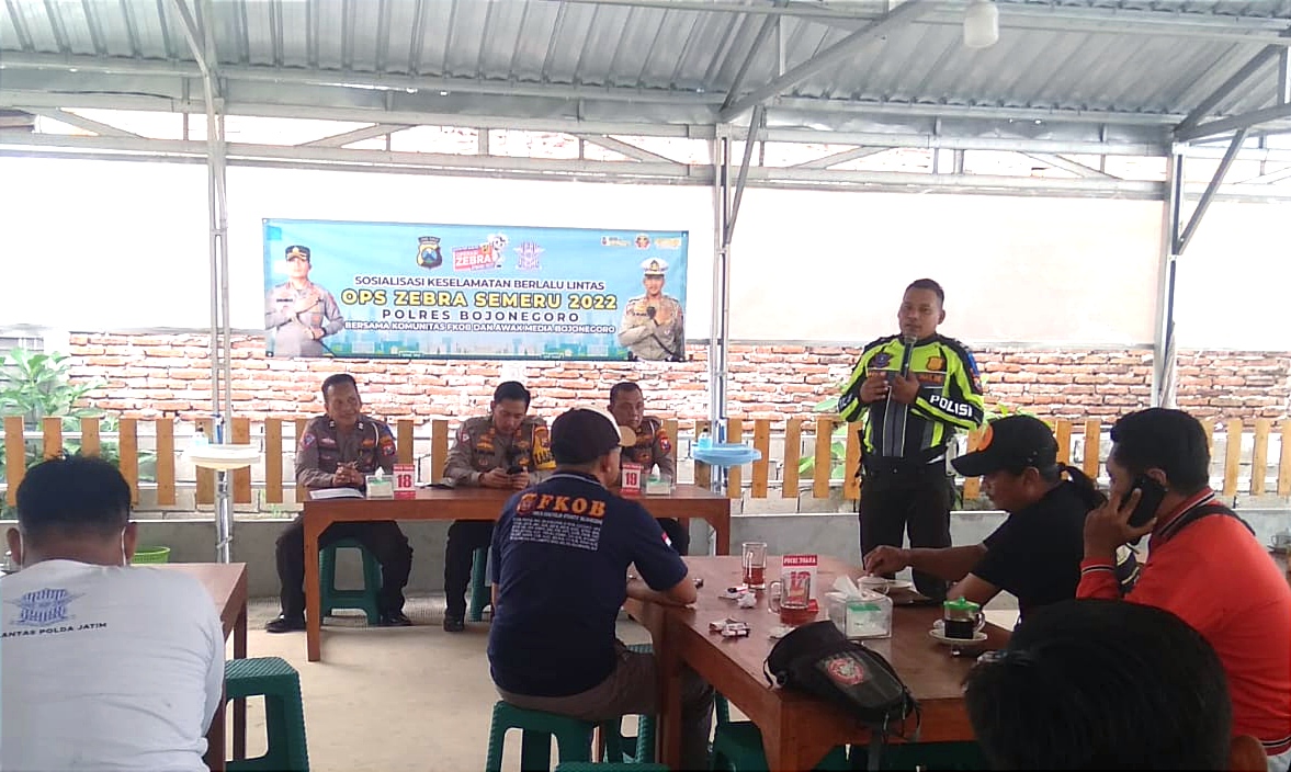 Satlantas Polres Bojonegoro Gelar Sosialisasi Operasi Zebra bersama FKOB