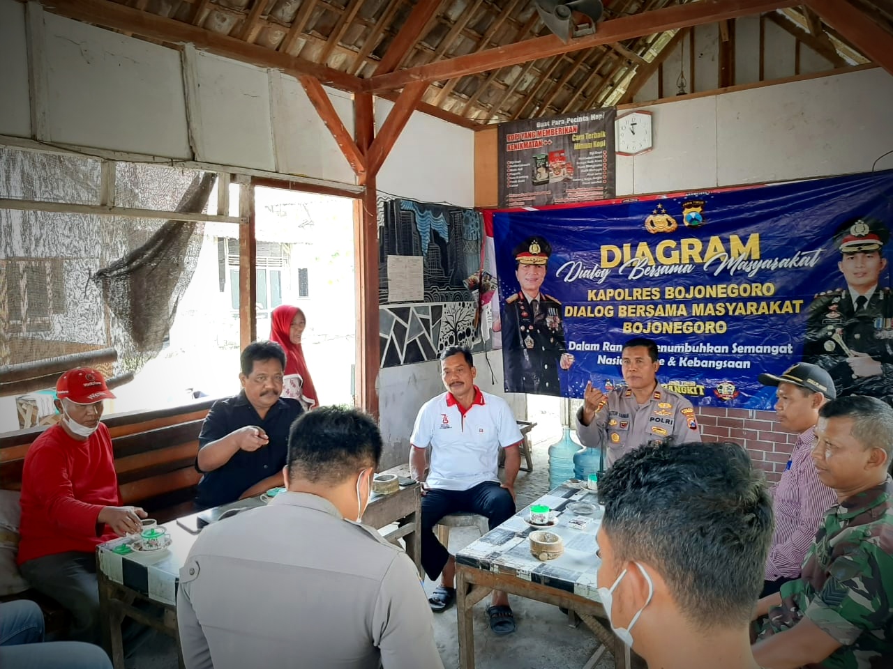 Kapolsek Ingatkan warga Sumberrejo Agar Memperhatikan Pergaulan Anaknya