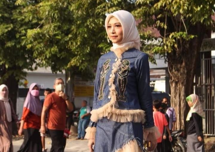 Tren Hijab Segi Empat dan Pashmina Warna Pastel Jadi Idola