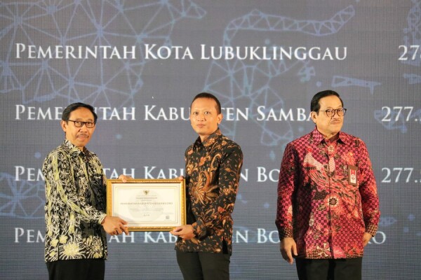Pemkab Bojonegoro Terima Anugerah Sistem Merit dari KASN