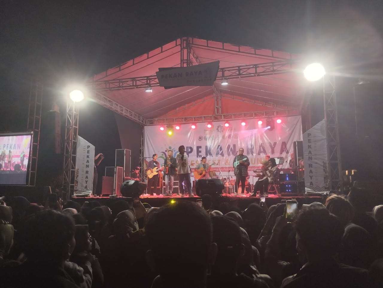 Meriahnya Nobar Final Piala Dunia di Stadion
