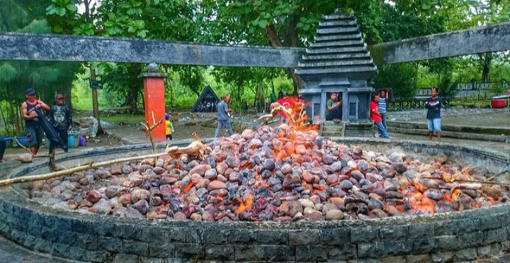 Libur Tahun Baru Wisata Kayangan Api Diserbu
