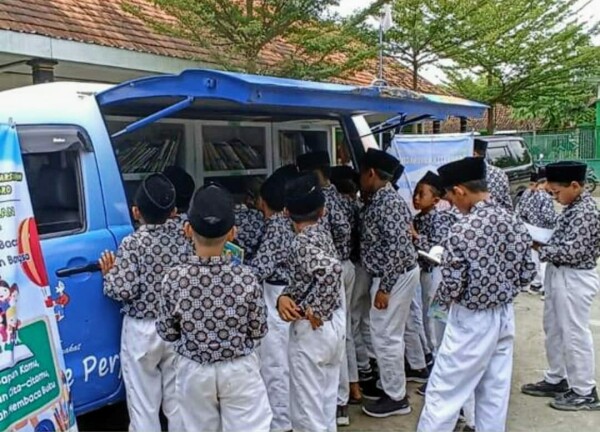 Dinas Perpustakaan dan Kearsipan Intens Survei Kepuasan Masyarakat