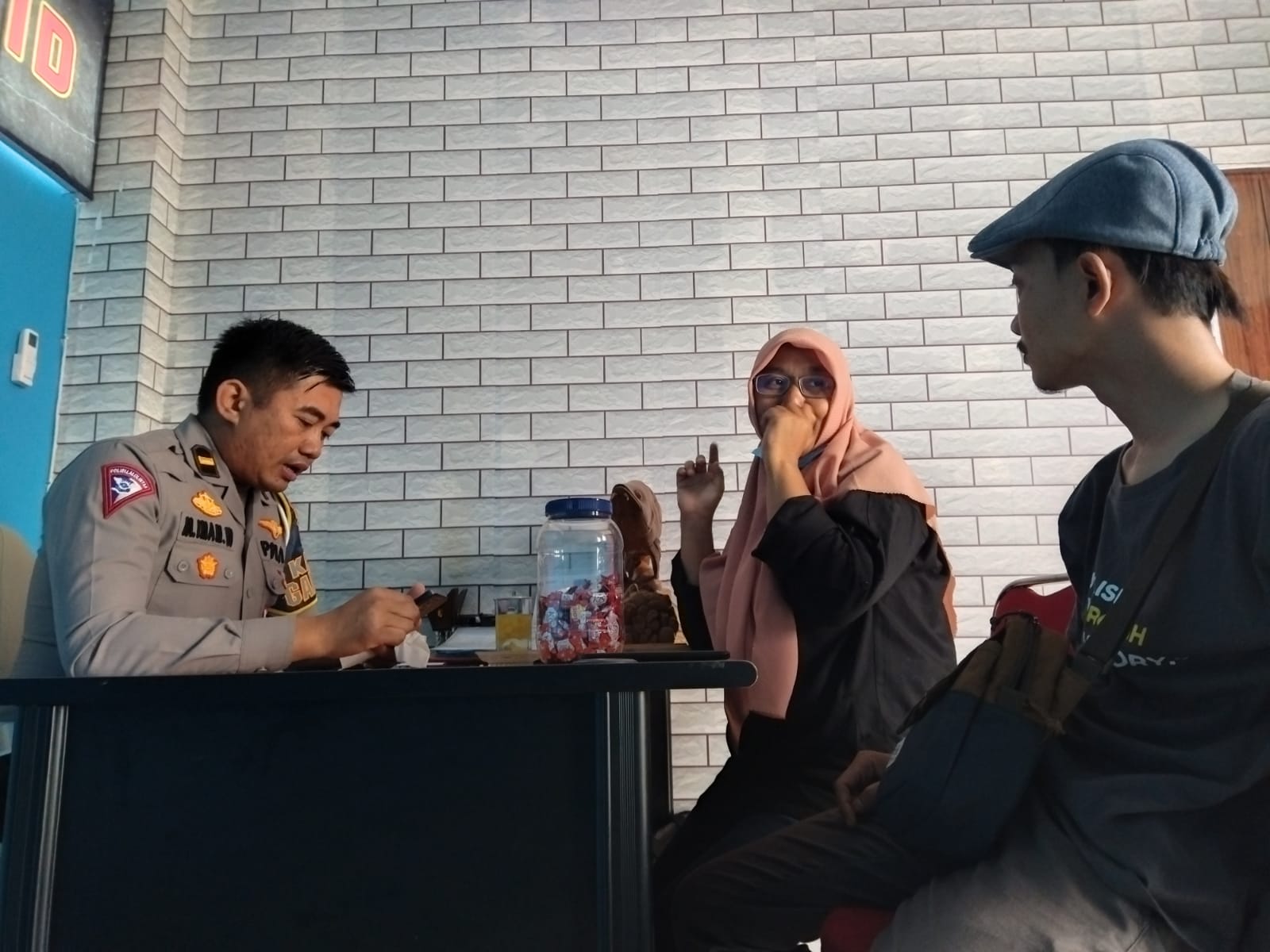 Tersenggol Truk, Ibu Pemotor Luka Berat Hingga Meninggal Dunia