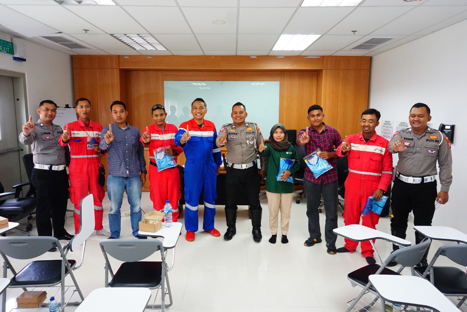 PEPC Zona 12 dan Satlantas Polres Tingkatkan Kesadaran Keselamatan Berkendara Bagi Pekerja di JTB