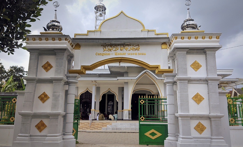 Menengok Masjid Tertua di Bojonegoro, Berusia 3 Abad