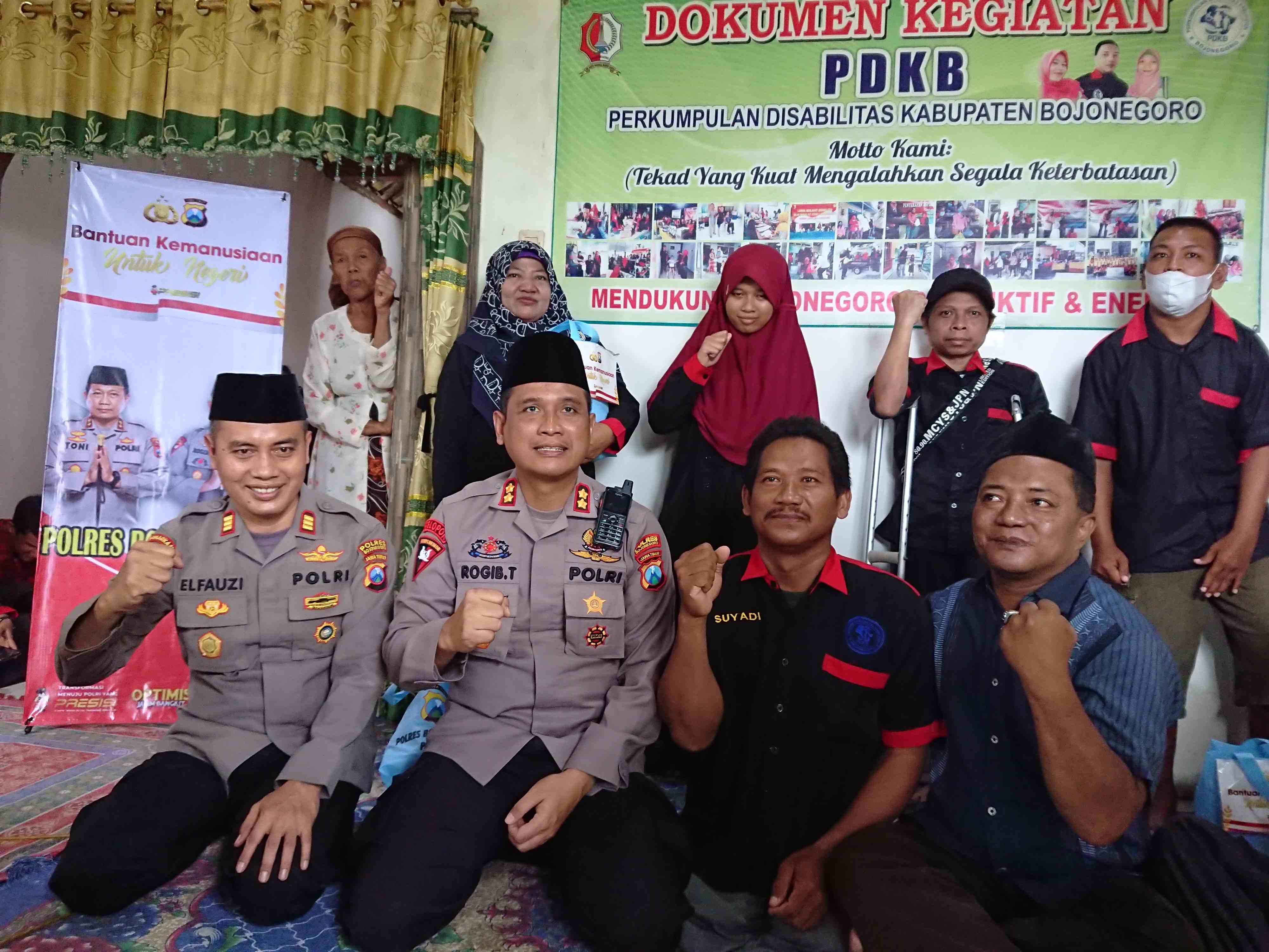 Silaturahim ke PDKB, Kapolres Bojonegoro Serahkan Bantuan