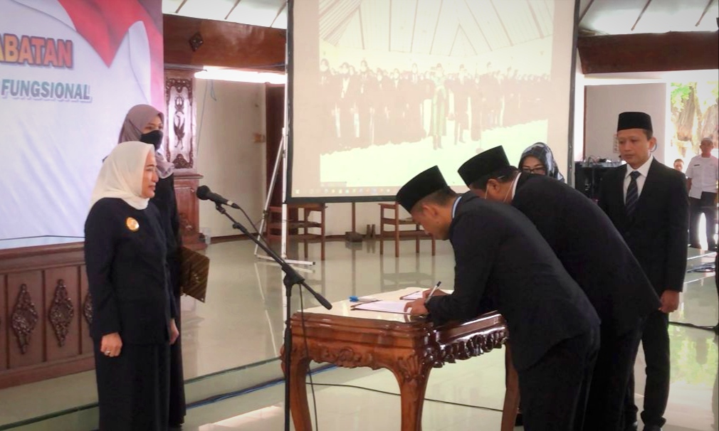 Setahun Dijabat Plt, Camat Trucuk Ditetapkan Menjadi Kepala Dinas Kominfo