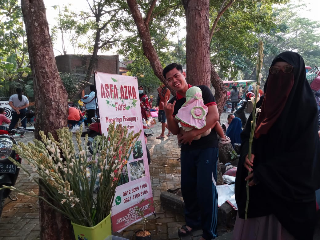 Sebagai Relaksasi, Penjual Bunga Sedap Malam Raup Untung Fantastis