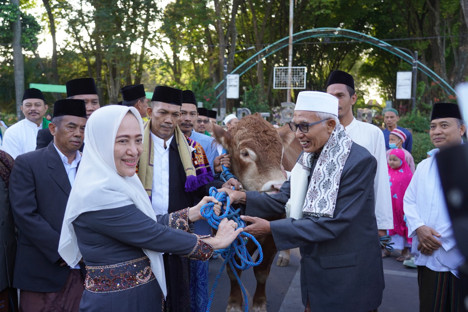 Momentum Salat Idul Adha, Bupati Anna Sampaikan 17 Keberhasilan Program Prioritas