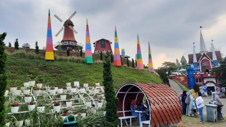 Florawisata Santerra De Laponte Tempat Liburan yang Instagramable