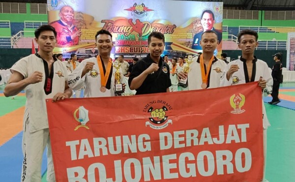 2 Atlet Cabor Boxer Asal Bojonegoro Sukses Bawa Pulang 2 Medali Perunggu