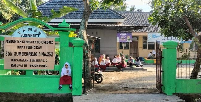 13 SD Negeri di Bojonegoro Kena Merger