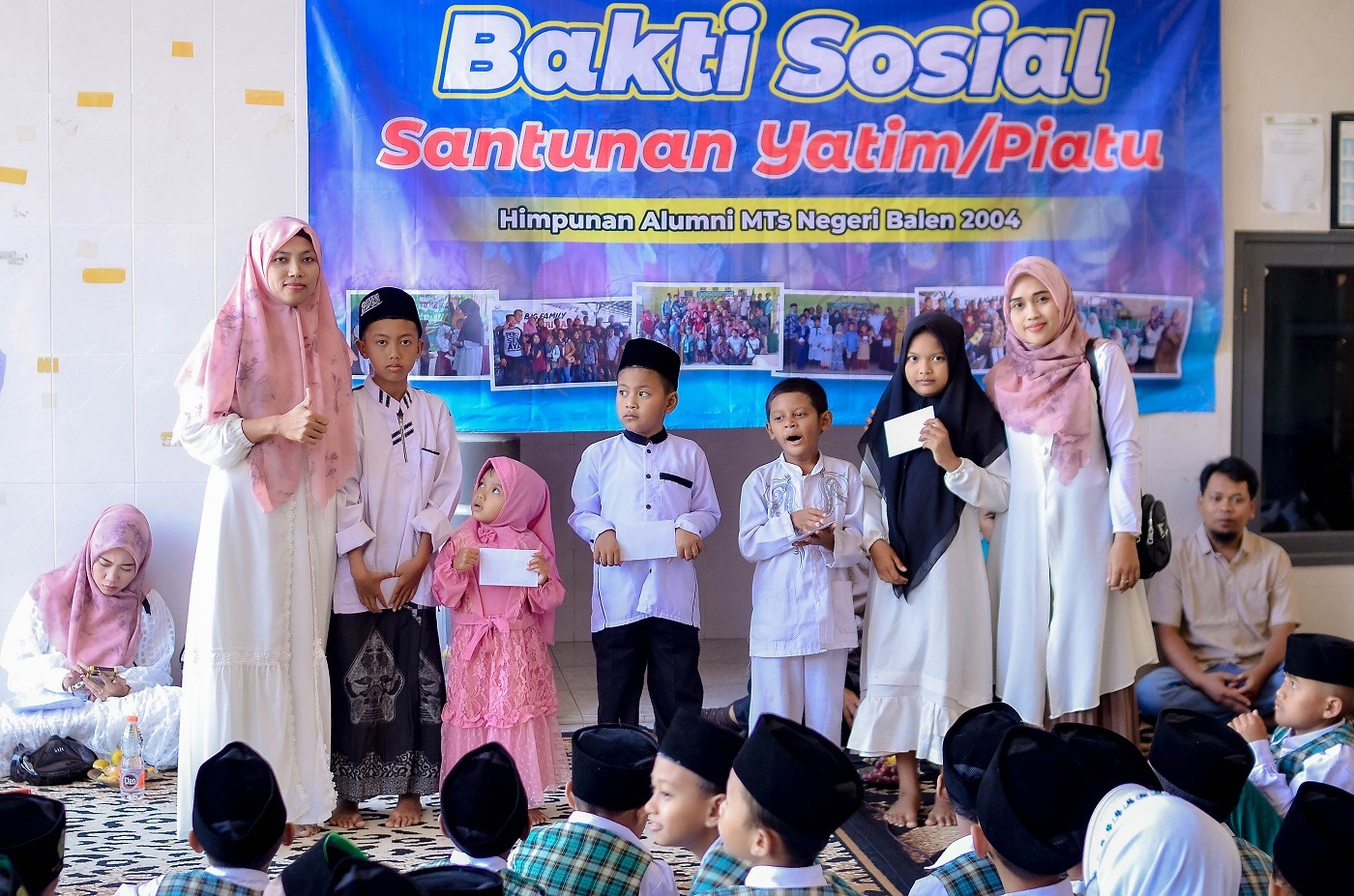 Alumni MTs Negeri Balen Rutin Santuni Anak Yatim Tiap Tahun