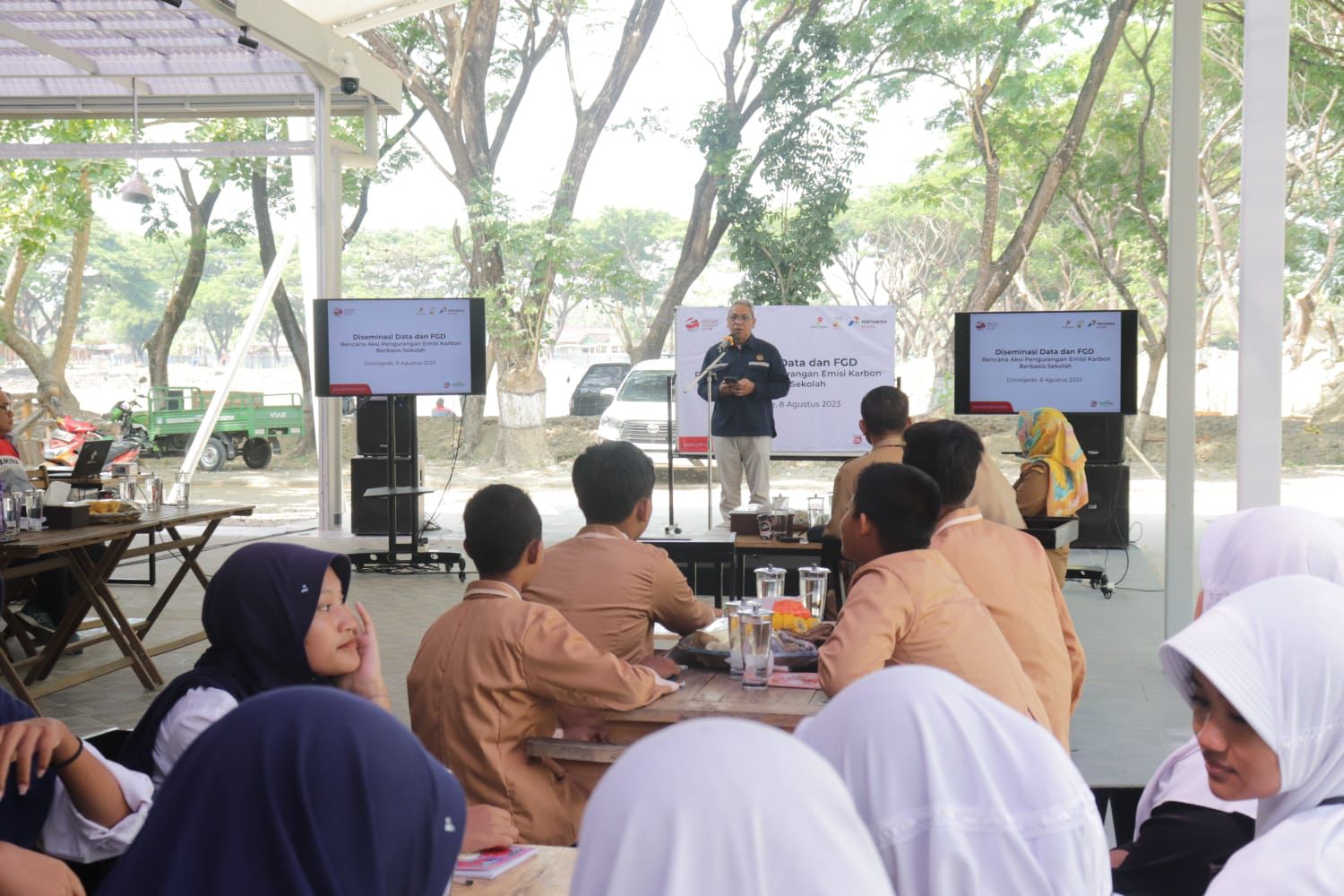 Ademos dan PEPC Lakukan Diseminasi Jejak Emisi Karbon di 3 Sekolah Wilayah JTB