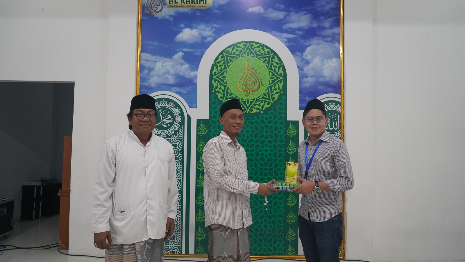 Mengulas Perjuangan Dakwah Ponpes Al Karimi dalam Mendidik Warga Lebih Berakhlak