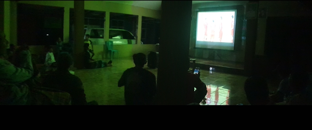 Meriahnya Nobar Final Indonesia Vs Vietnam di Sarangan
