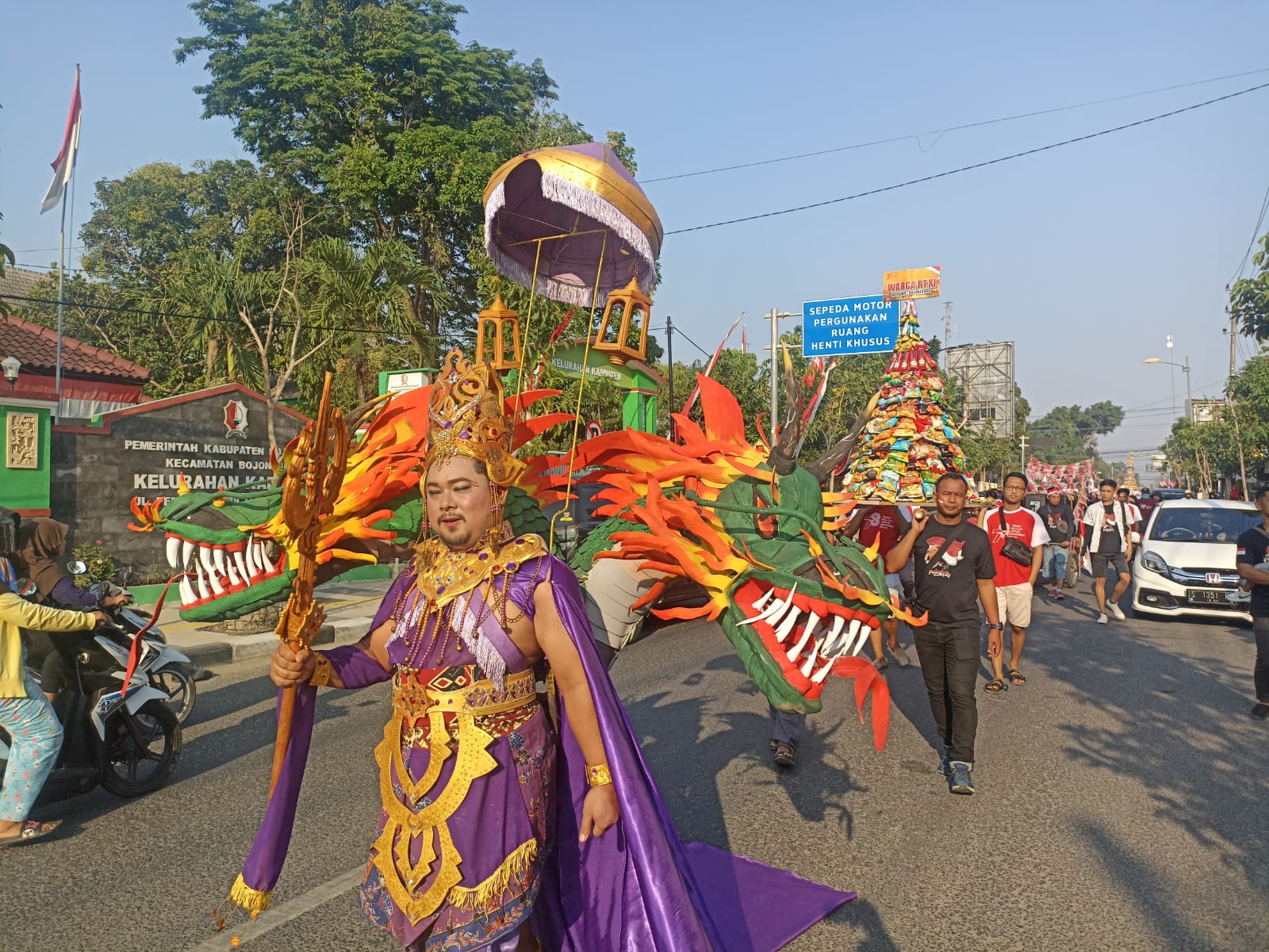 Semarak Kemerdekaan, Warga Meliwis Putih Gelar Karnaval dan Grebeg Rombyong