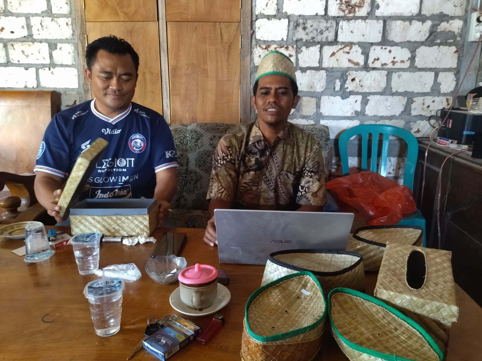 Kerajinan Anyaman Pandan Asal Desa Tondomulo Tembus Pasar Luar Daerah