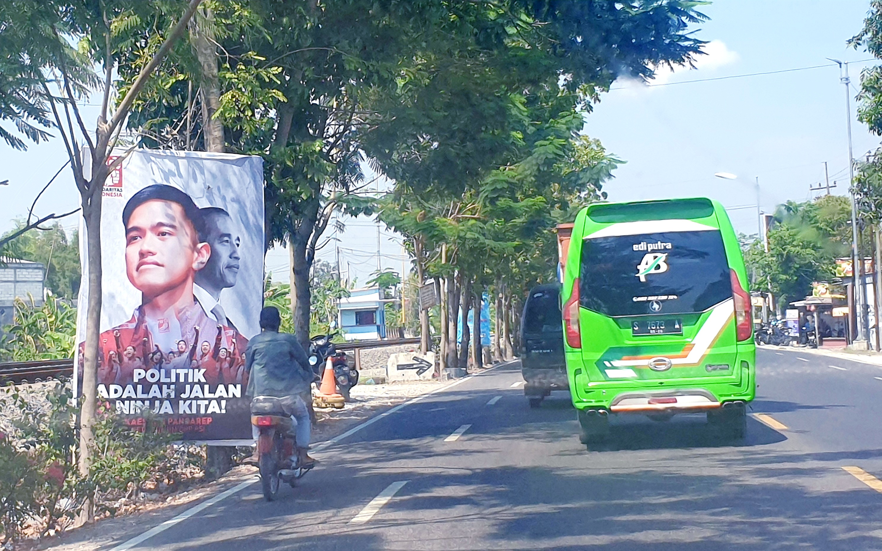 Anak Jokowi Nampang di Jalan