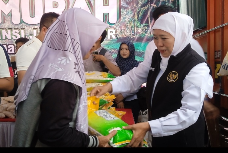 Diserbu Warga Pasar Murah HUT ke-78 Jawa Timur di Bakorwil Bojonegoro