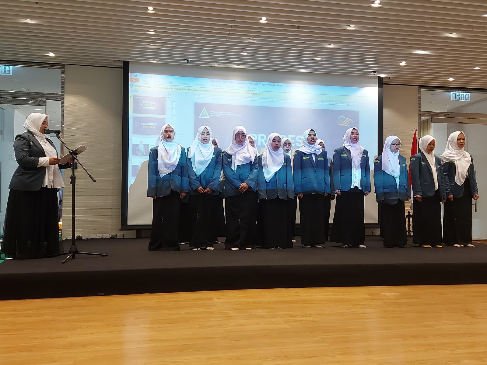 Ketua Umum PP IPPNU Whasfi Velasufah Lantik Pengurus PCI IPPNU Hongkong (HK)