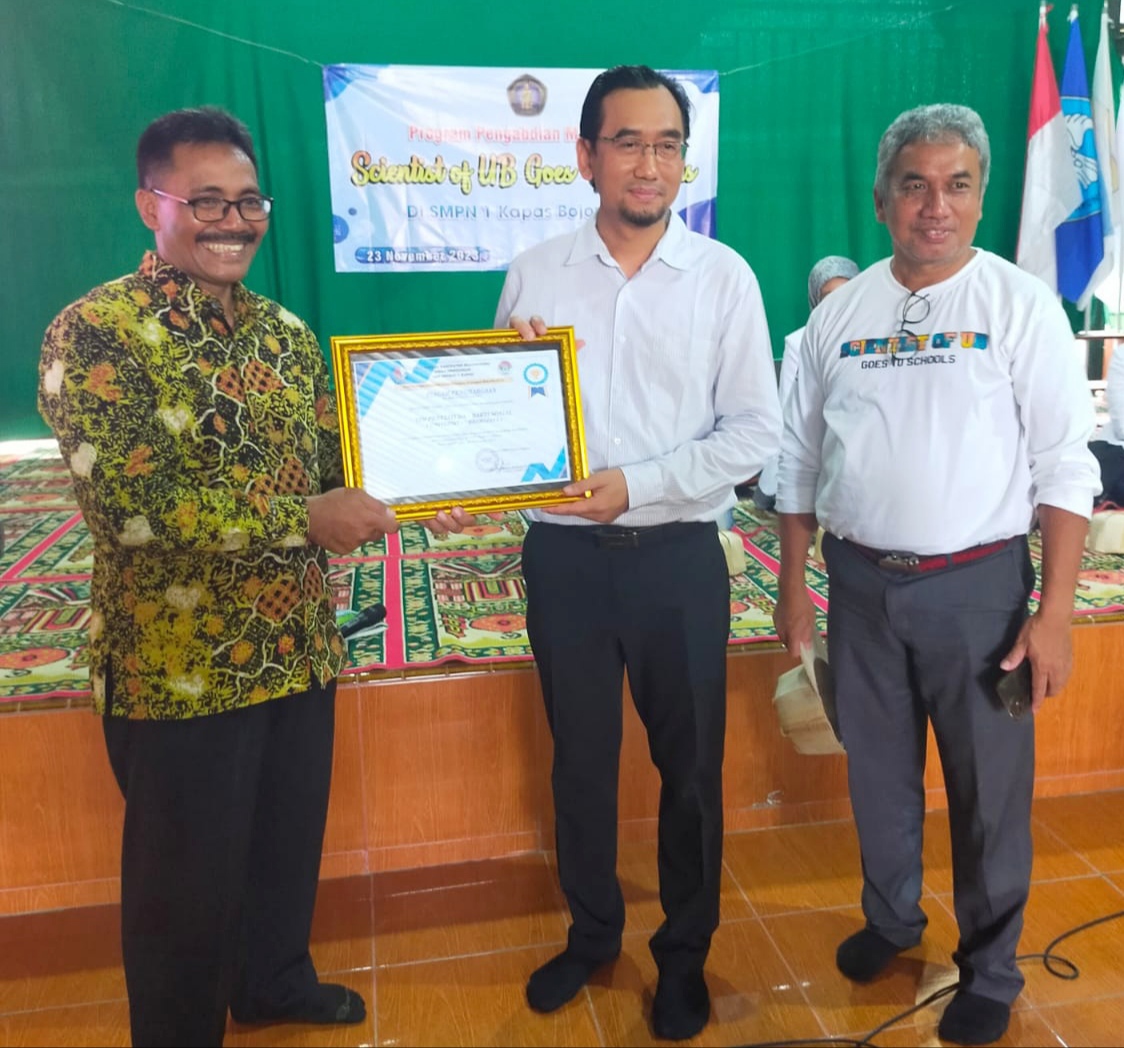 Sambut Hut Ke-40 SMPN 1 Kapas, Rektor UB Beri Tips Sukses Tembus Impian
