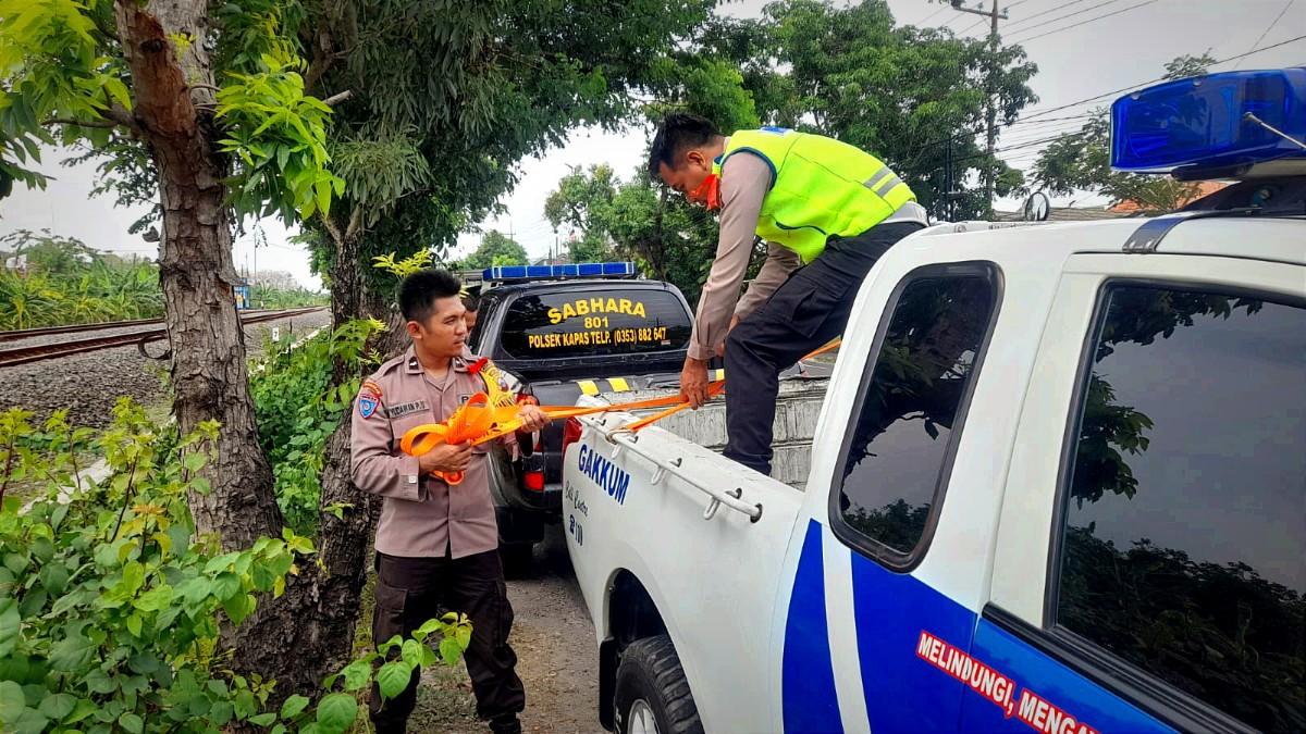 Hantam Pohon, Pemotor Meninggal di Sukowati