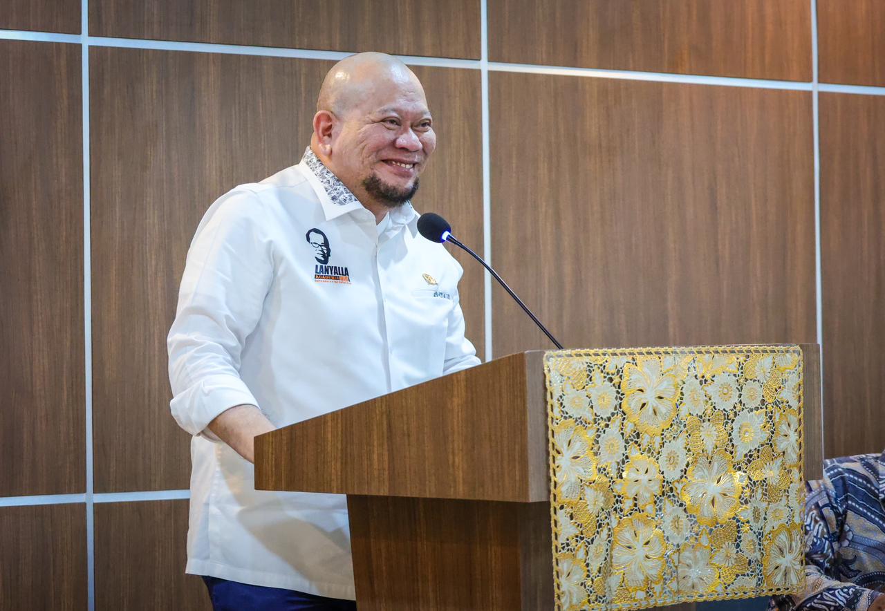Kepemimpinan Khofifah-Emil Berakhir, Ketua DPD RI Ingatkan PR Jatim Terkait Pengentasan Kemiskinan