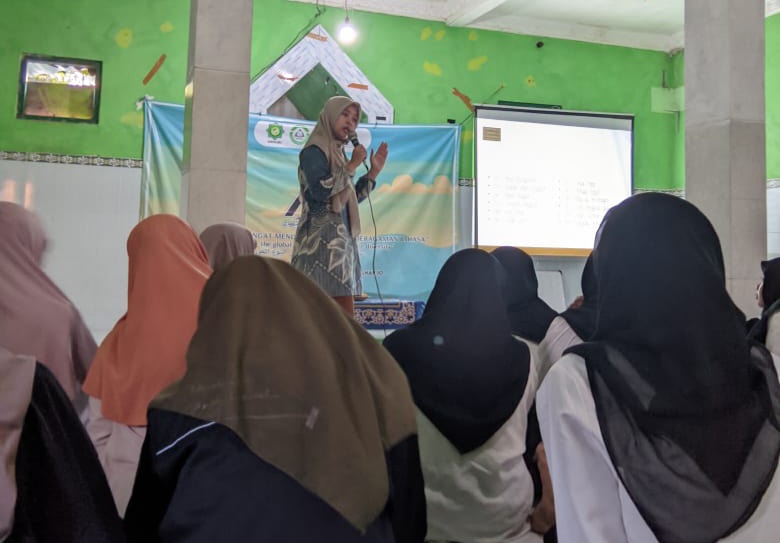 Kolaborasi Antar Prodi, HMP BSA dan HMP PBI Adakan Kemah Bahasa