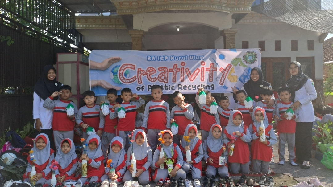 RA ICP Nurul Ulum Wisata Edukasi di Bank Sampah Bojonegoro