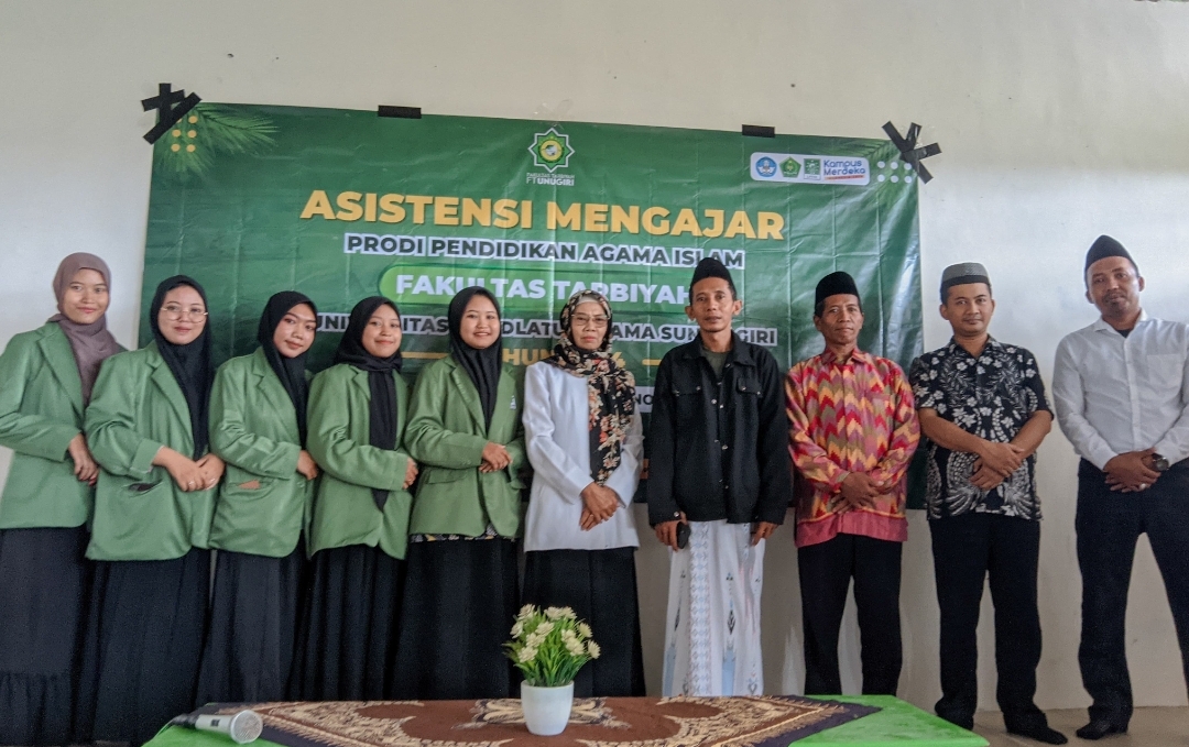 Kelompok 23 Buka Program AM UNUGIRI di MA Tanwiriyah Baureno