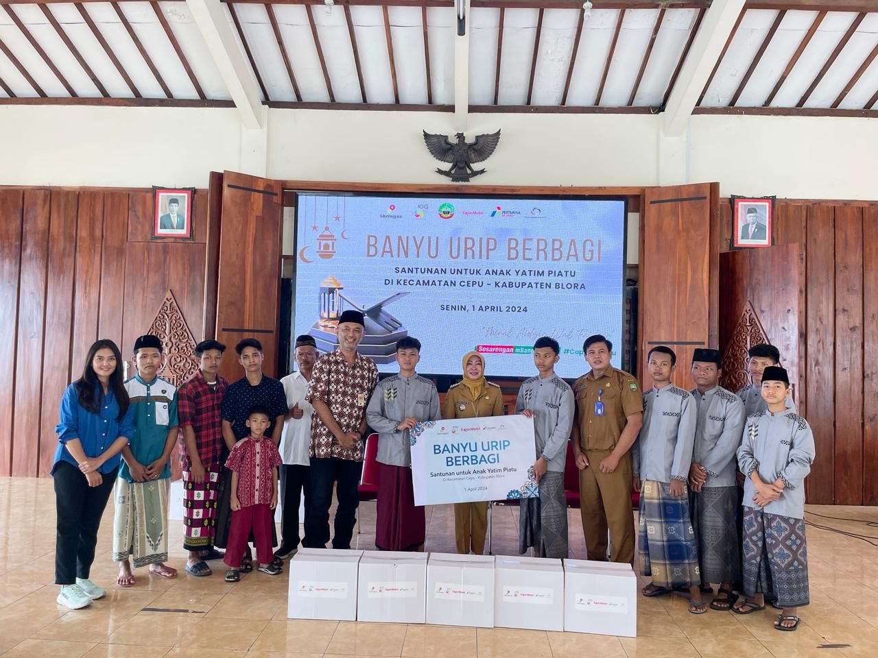 Gerakan Banyu Urip Berbagi 2024, EMCL dan SKK Migas Bagikan Sembako
