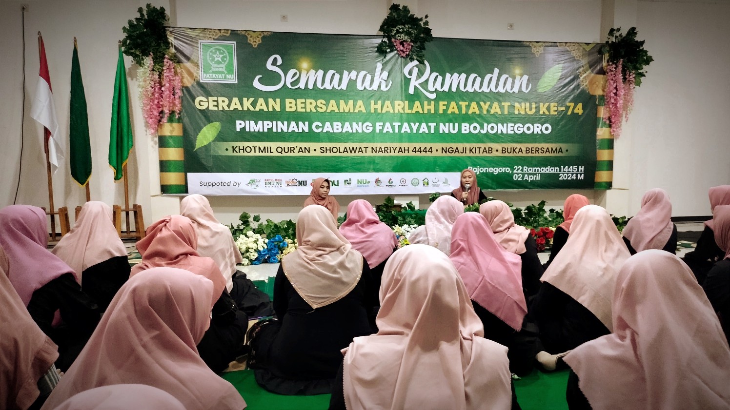 Momen Ramadan, Fatayat NU Bojonegoro Gelar Khotmil Quran hingga Ngaji Kitab