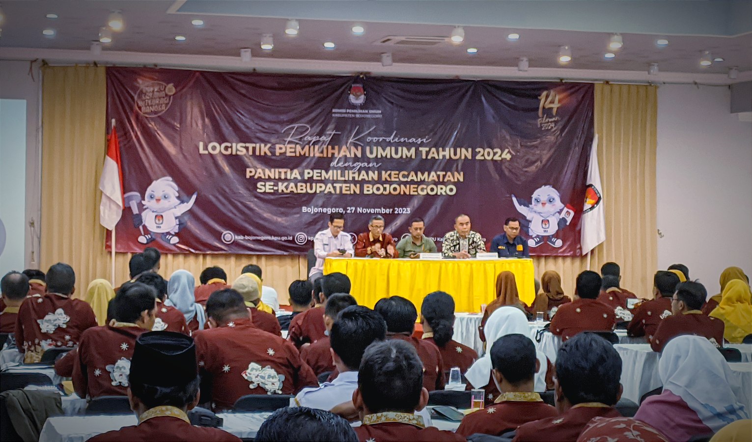 Diperebutkan Ratusan Warga, Segini Gaji PPK Pilkada Bojonegoro 2024!
