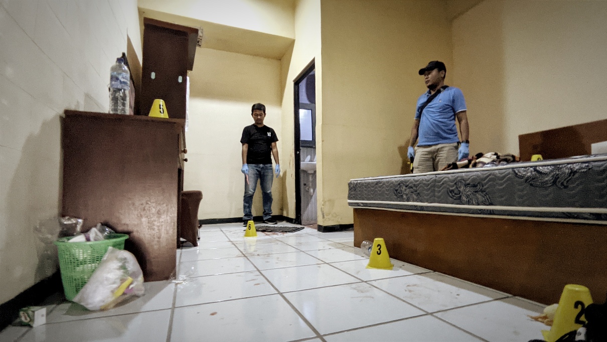 Tragedi Berdarah, Perempuan Bacok Laki-Laki di Kamar Hotel Jalan Dewi Sartika Bojonegoro